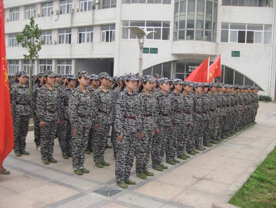 升旗仪式教科院方队2